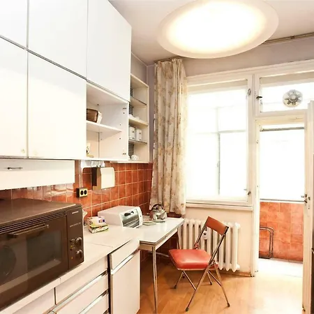 Apartment 1bd Perfect Location *